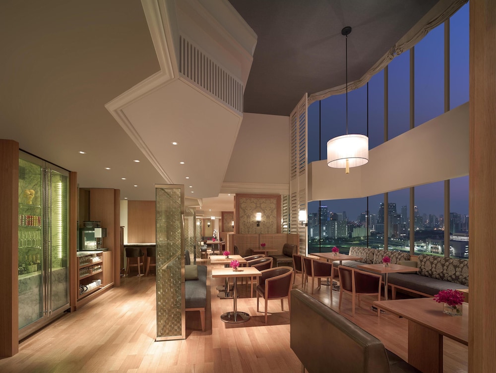 Grand Hyatt Erawan Bangkok — Restaurant & bars in Bangkok, Bangkok