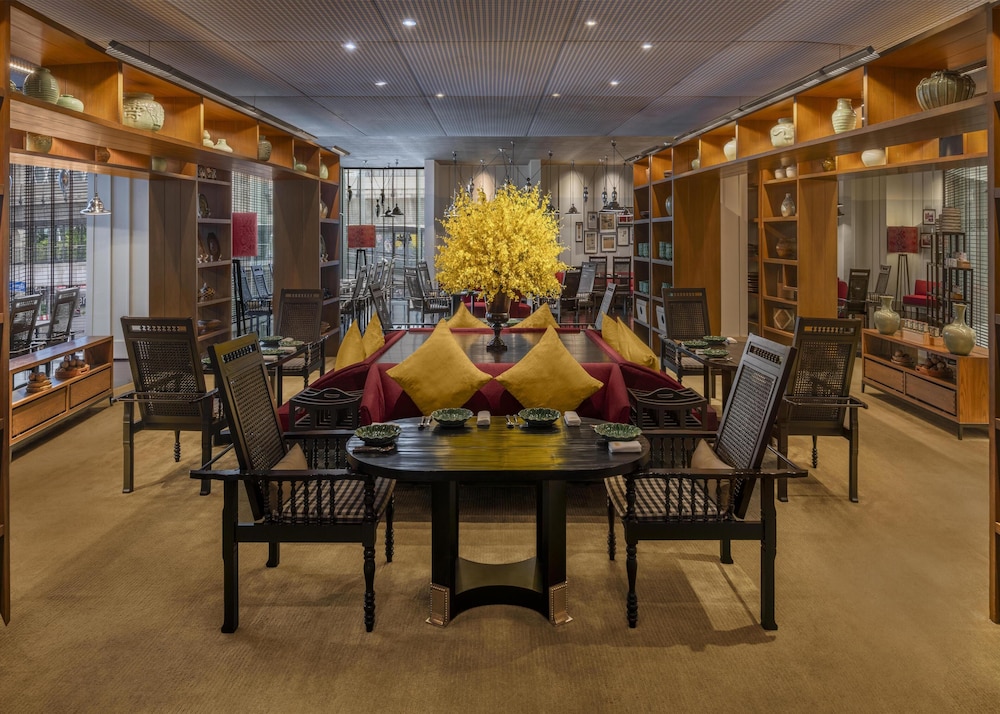 Grand Hyatt Erawan Bangkok — Restaurant & bars in Bangkok, Bangkok