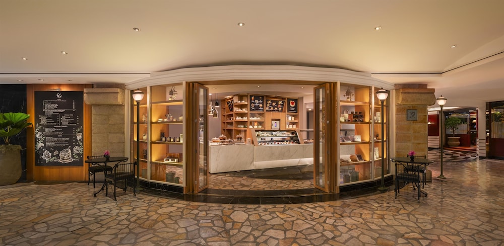 Grand Hyatt Erawan Bangkok — Restaurant & bars in Bangkok, Bangkok