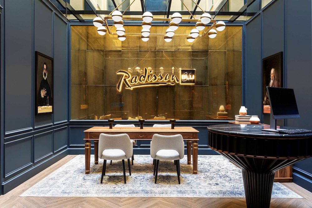 Radisson Blu Boutique Hotel, Madrid Prado - zdjęcie 3