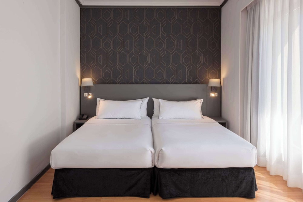 Hotel Madrid Plaza de España Affiliated by Meliá - zdjęcie 5