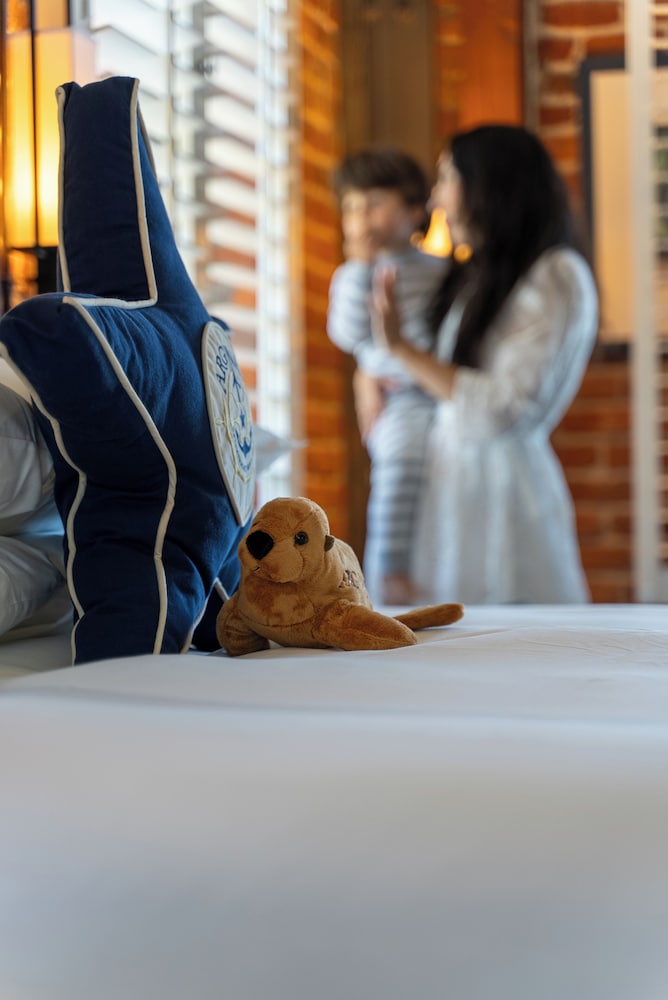 Argonaut Hotel, a Noble House Hotel — Hotel rooms in San Francisco, California