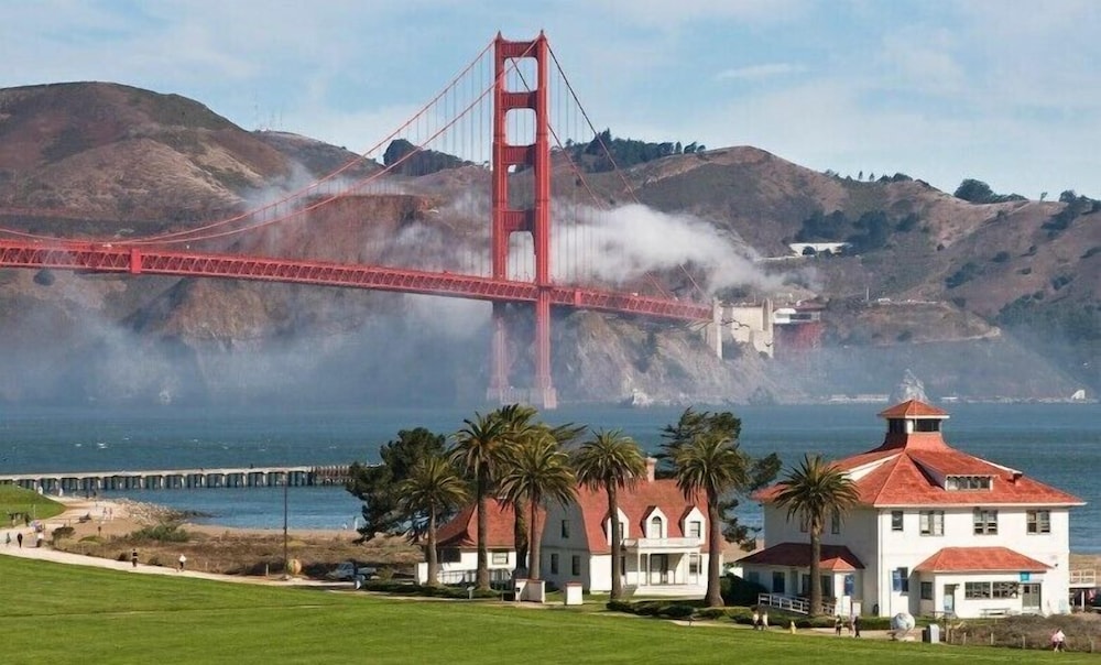Soma House — Attractions in the area in San Francisco, California