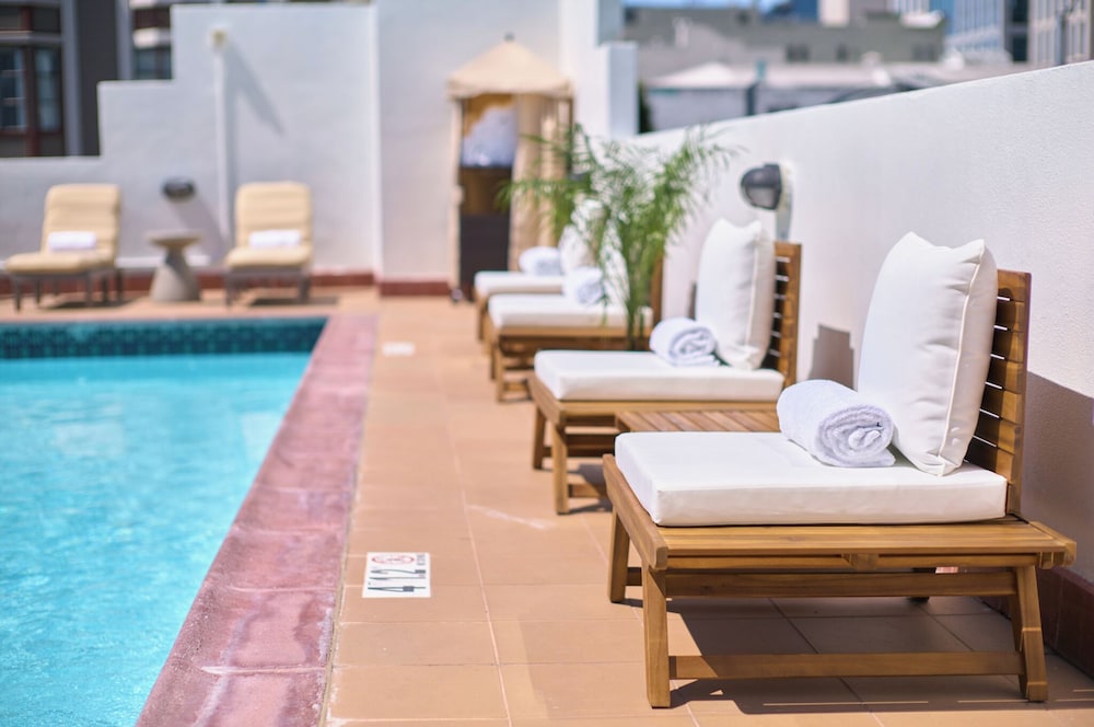 Soma House — Swimming pool in San Francisco, California