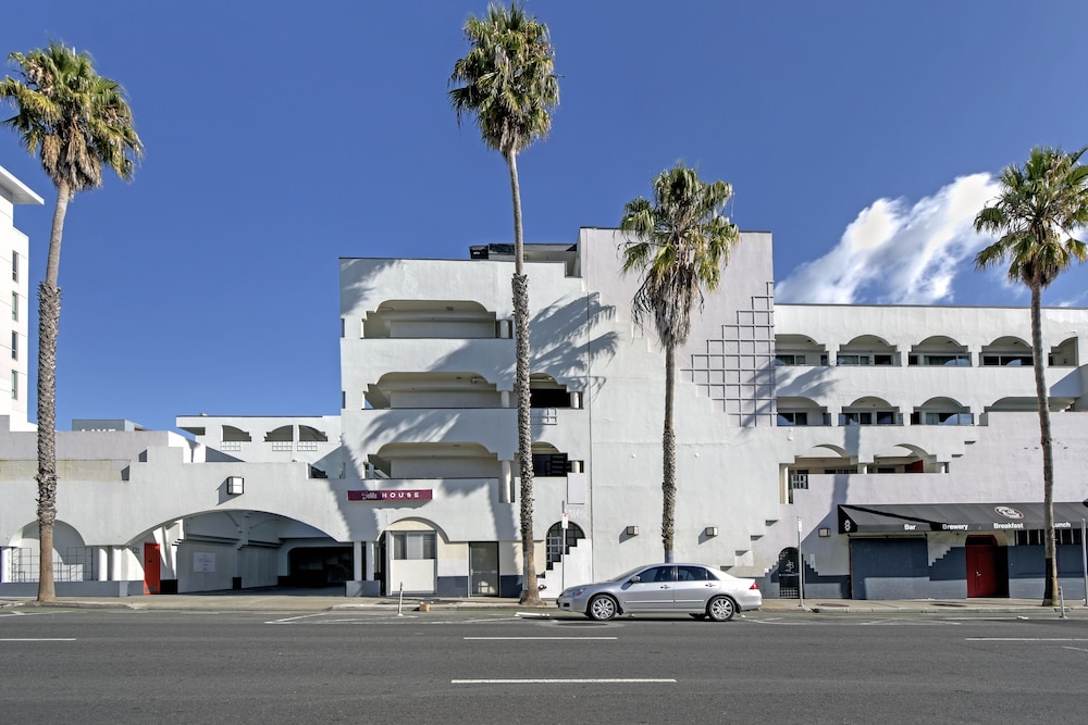 Soma House — Hotel building in San Francisco, California
