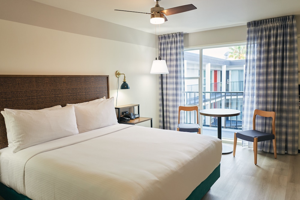 Soma House — Hotel rooms in San Francisco, California