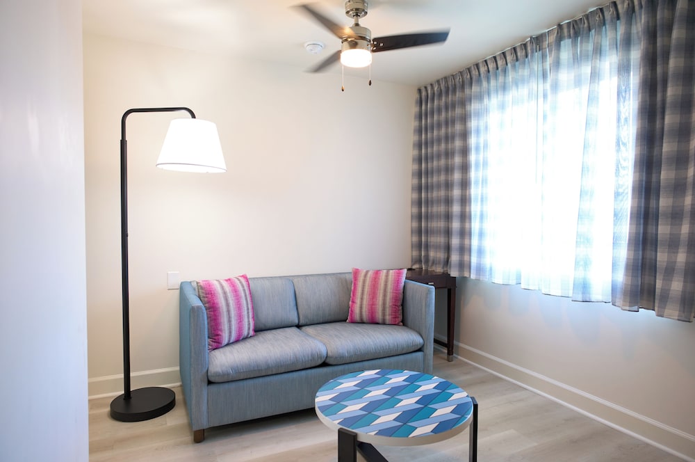 Soma House — Hotel rooms in San Francisco, California
