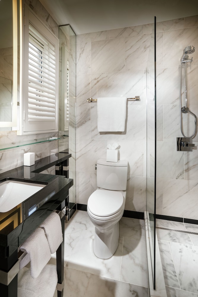 Staypineapple, An Elegant Hotel, Union Square — Hotel rooms in San Francisco, California
