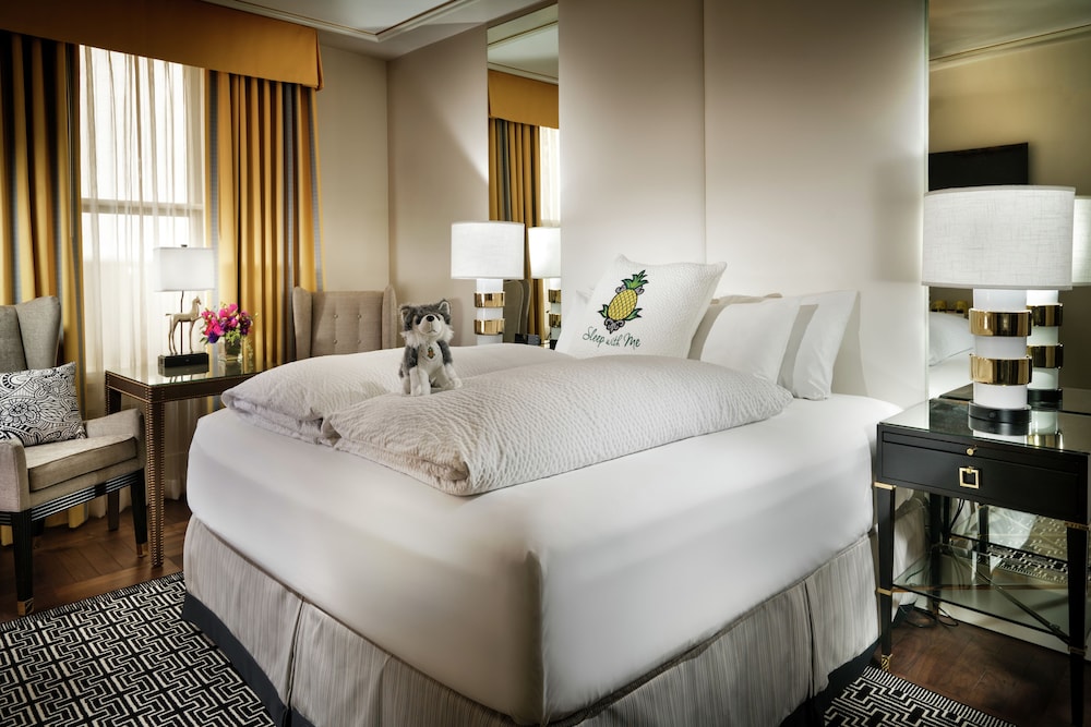 Staypineapple, An Elegant Hotel, Union Square — Hotel rooms in San Francisco, California