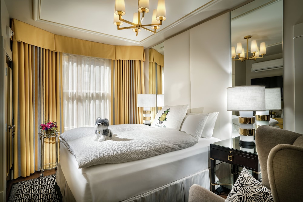 Staypineapple, An Elegant Hotel, Union Square — Hotel rooms in San Francisco, California