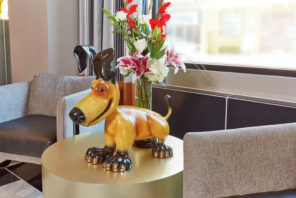 Staypineapple, An Elegant Hotel, Union Square — Hotel building in San Francisco, California