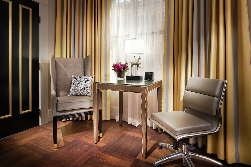 Staypineapple, An Elegant Hotel, Union Square — Hotel rooms in San Francisco, California
