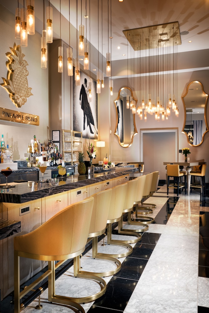 Staypineapple, An Elegant Hotel, Union Square — Restaurant & bars in San Francisco, California
