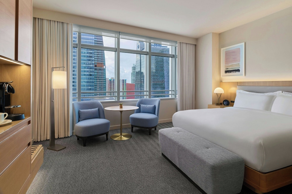 Brickell Arch, a Luxury Collection Hotel, Miami — Hotel rooms in Miami, Florida