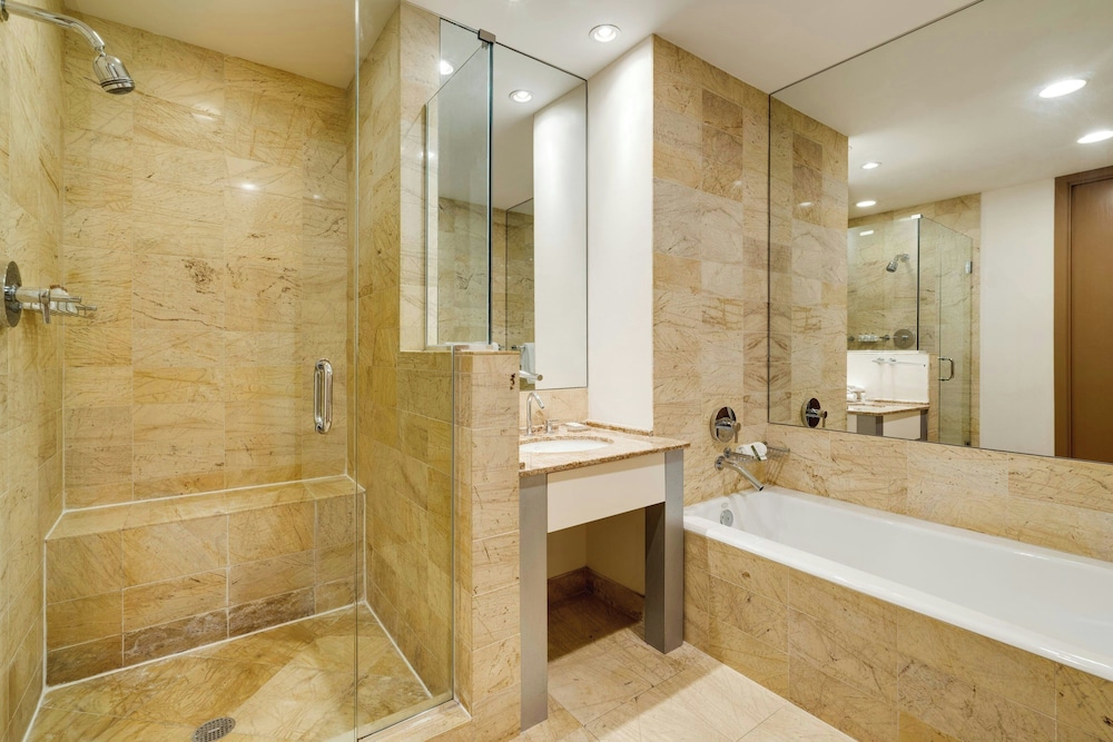 Brickell Arch, a Luxury Collection Hotel, Miami — Hotel rooms in Miami, Florida