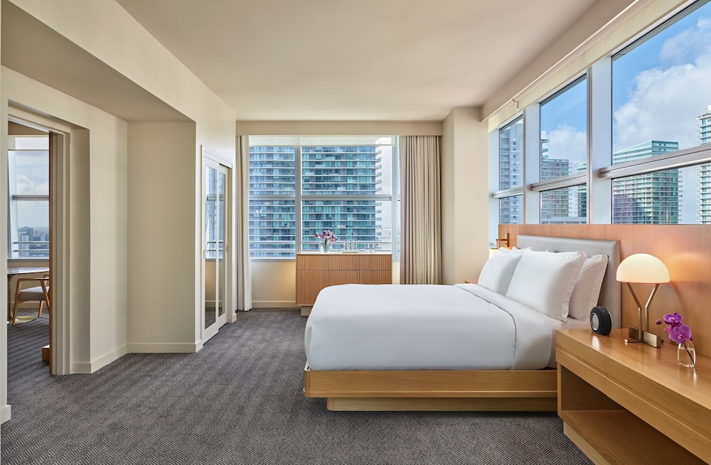 Brickell Arch, a Luxury Collection Hotel, Miami — Hotel rooms in Miami, Florida