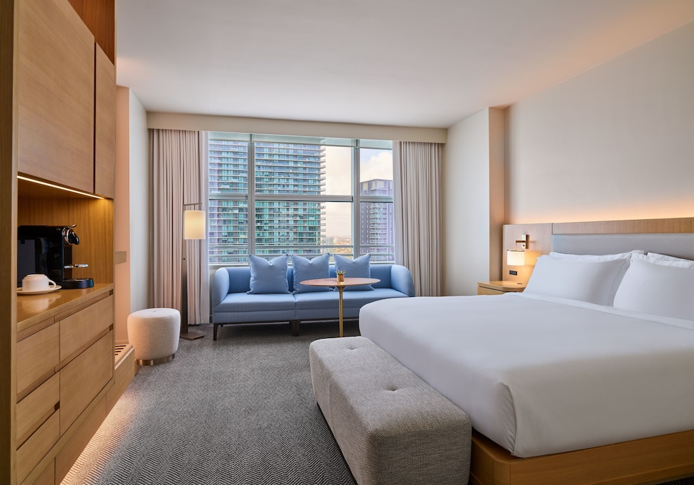Brickell Arch, a Luxury Collection Hotel, Miami — Hotel rooms in Miami, Florida