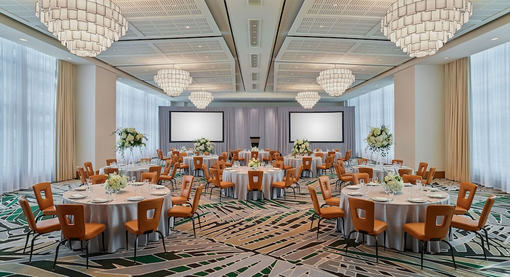 Brickell Arch, a Luxury Collection Hotel, Miami — Hotel building in Miami, Florida