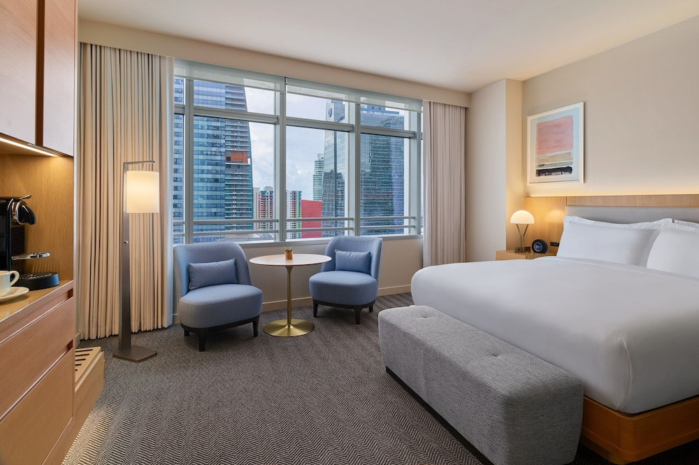 Brickell Arch, a Luxury Collection Hotel, Miami — Hotel rooms in Miami, Florida