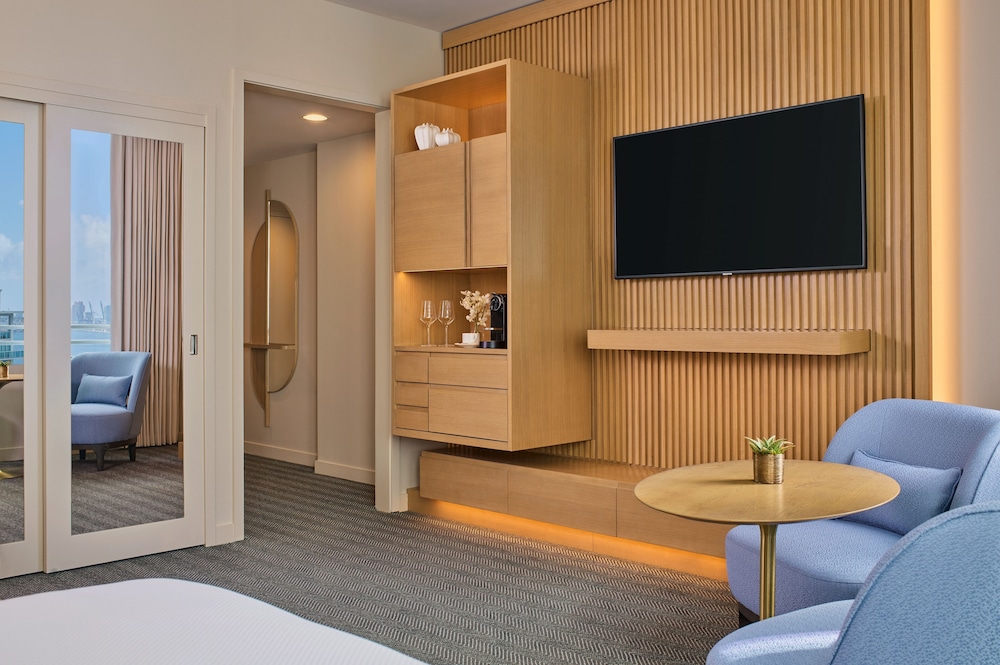 Brickell Arch, a Luxury Collection Hotel, Miami — Hotel rooms in Miami, Florida
