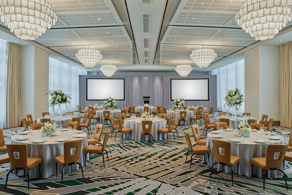 Brickell Arch, a Luxury Collection Hotel, Miami — Hotel building in Miami, Florida