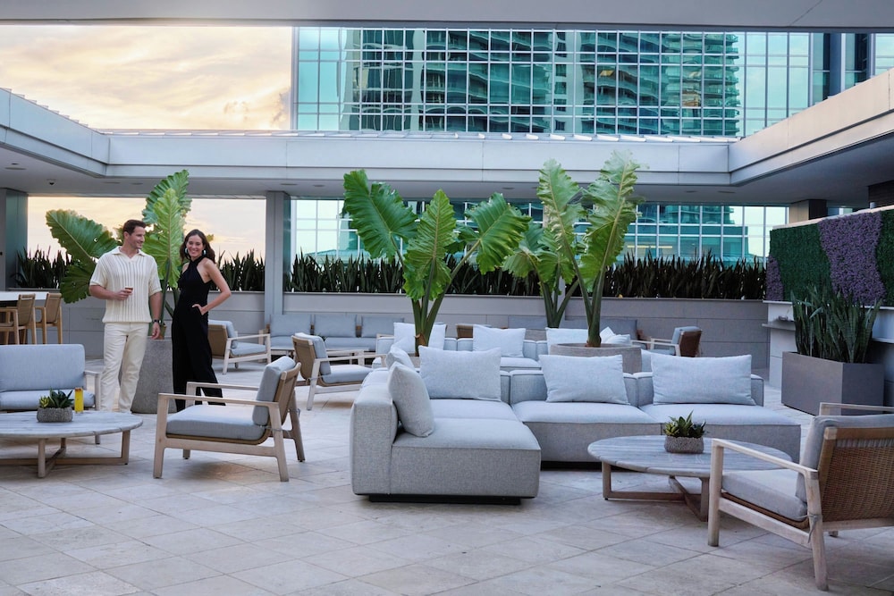 Brickell Arch, a Luxury Collection Hotel, Miami — Hotel building in Miami, Florida