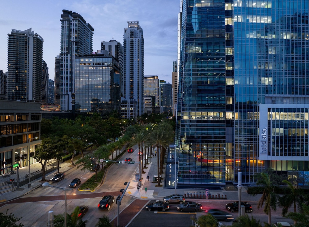 Brickell Arch, a Luxury Collection Hotel, Miami — Hotel building in Miami, Florida