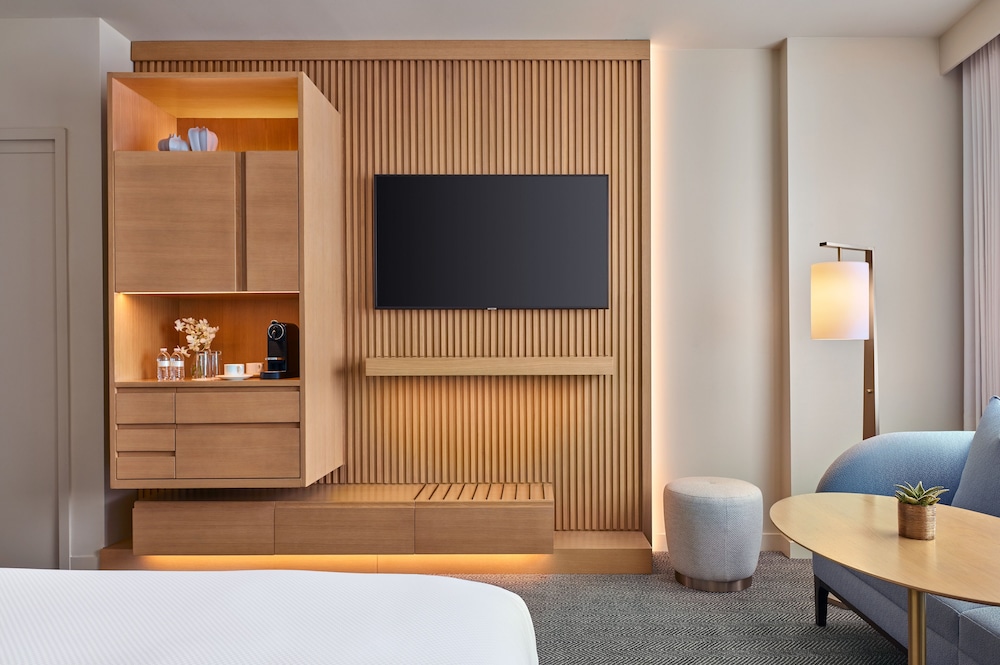 Brickell Arch, a Luxury Collection Hotel, Miami — Hotel rooms in Miami, Florida