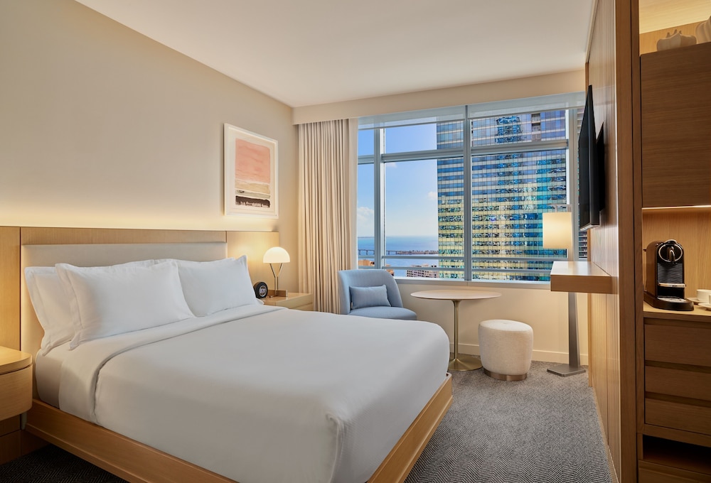 Brickell Arch, a Luxury Collection Hotel, Miami — Hotel rooms in Miami, Florida