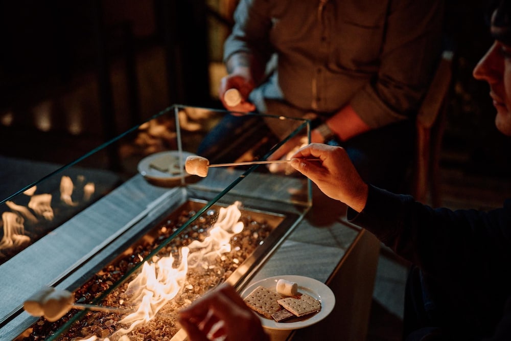 Hotel Zoe Fisherman's Wharf — Restaurant & bars in San Francisco, California