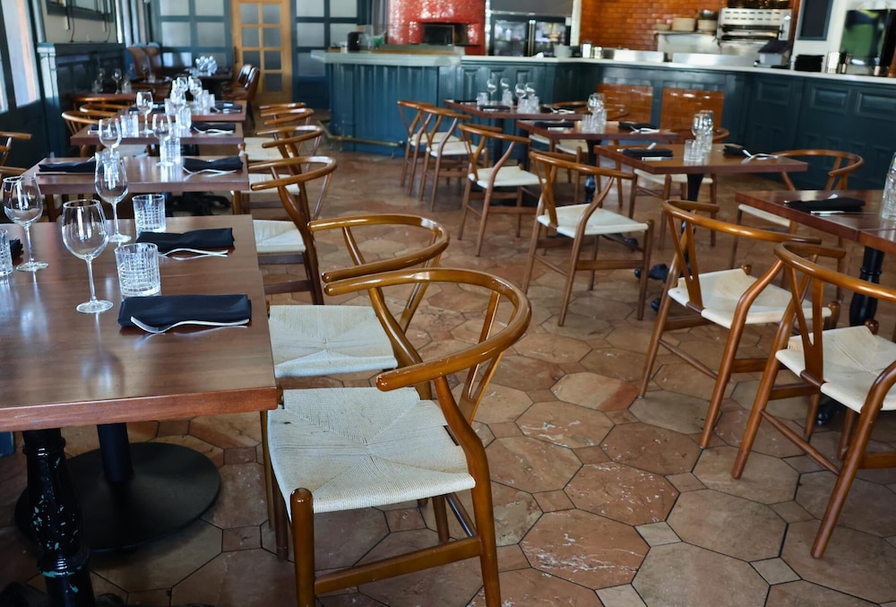 Hotel Zoe Fisherman's Wharf — Restaurant & bars in San Francisco, California