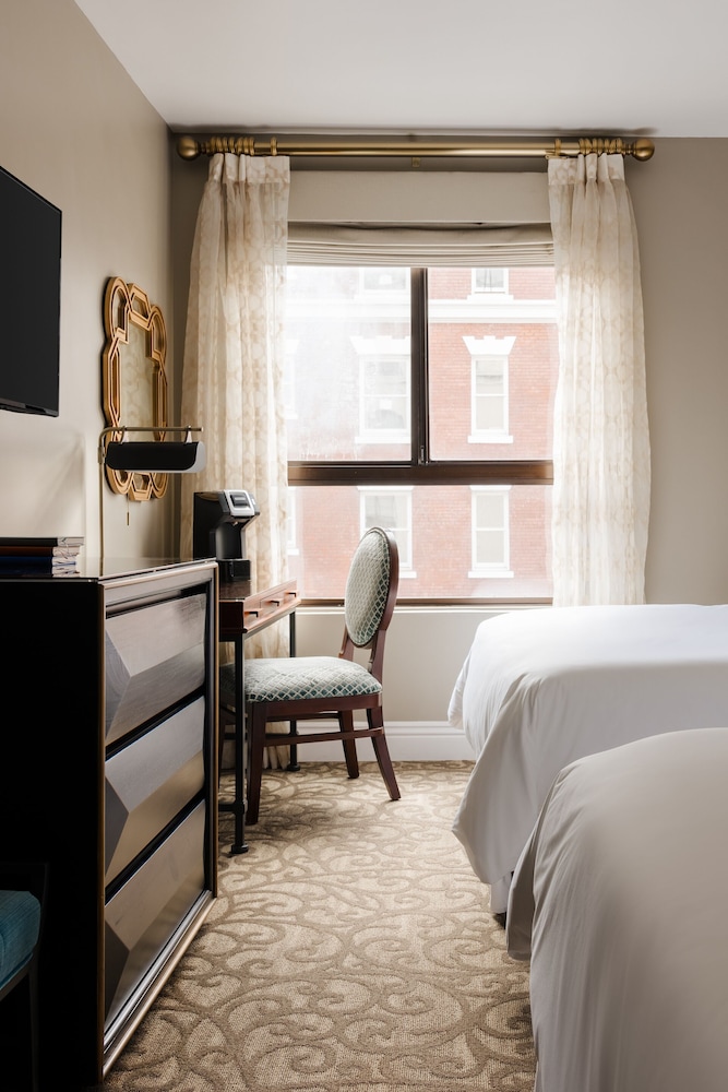 Hotel Bijou - Union Square — Hotel rooms in San Francisco, California