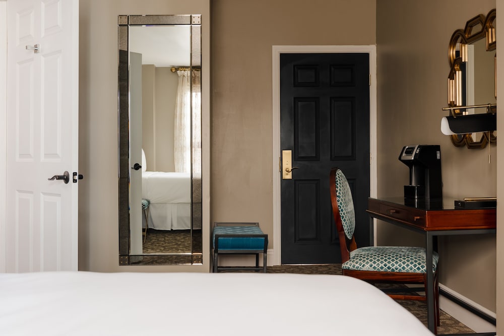 Hotel Bijou - Union Square — Hotel rooms in San Francisco, California