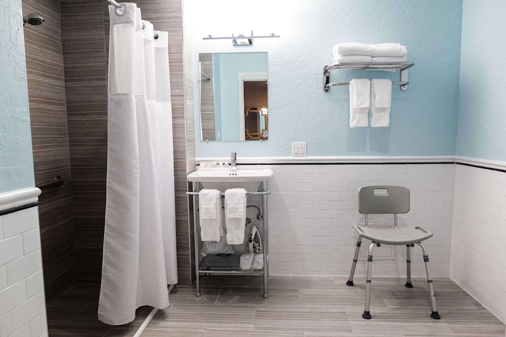 Hotel Bijou - Union Square — Hotel rooms in San Francisco, California