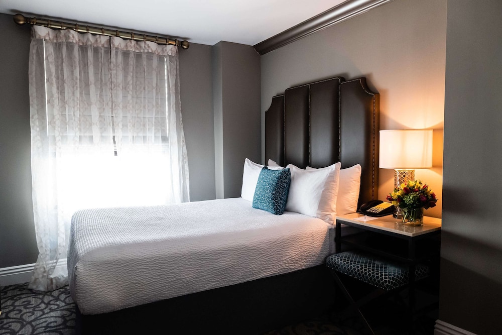 Hotel Bijou - Union Square — Hotel rooms in San Francisco, California