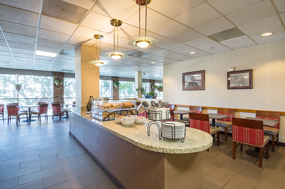 Comfort Inn by the Bay — Restaurant & bars in San Francisco, California