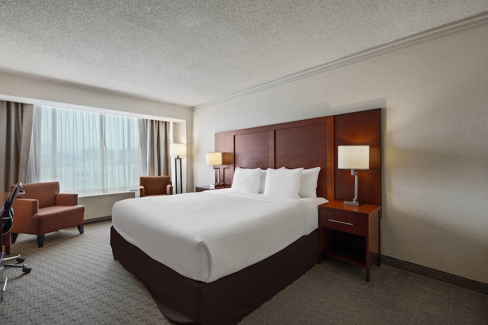 Comfort Inn by the Bay — Hotel rooms in San Francisco, California