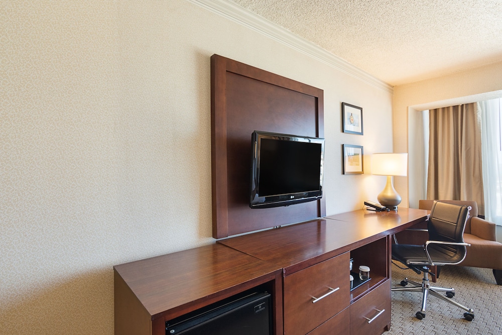 Comfort Inn by the Bay — Hotel rooms in San Francisco, California