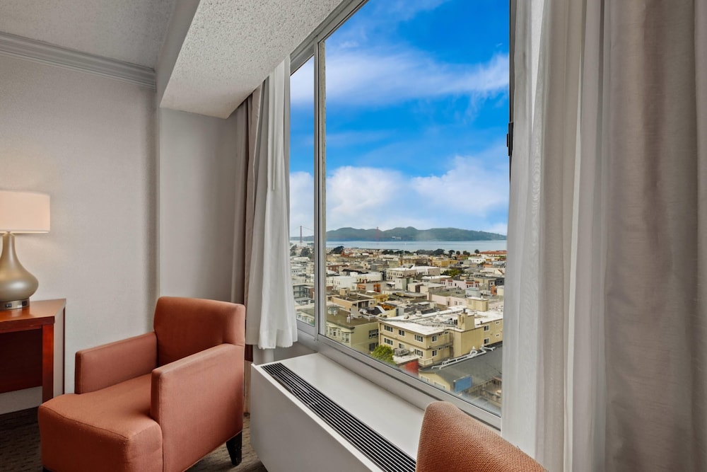 Comfort Inn by the Bay — Hotel rooms in San Francisco, California