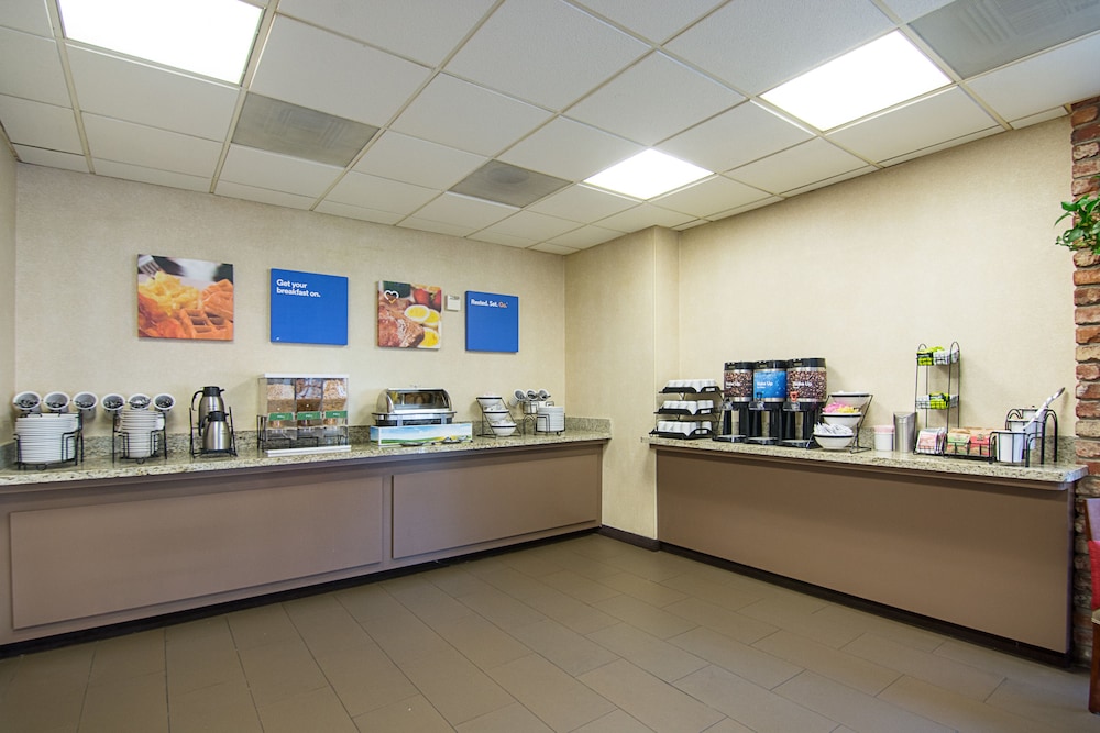 Comfort Inn by the Bay — Restaurant & bars in San Francisco, California