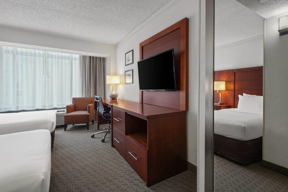 Comfort Inn by the Bay — Hotel rooms in San Francisco, California