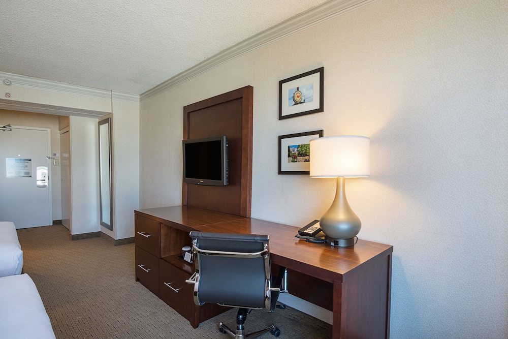Comfort Inn by the Bay — Hotel rooms in San Francisco, California