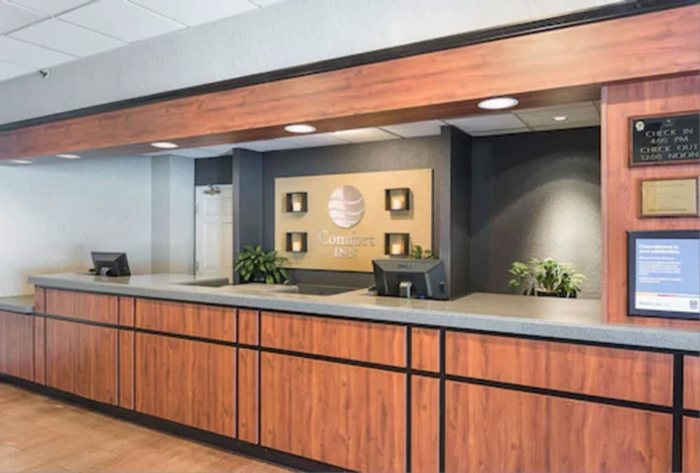 Comfort Inn by the Bay — Hotel building in San Francisco, California