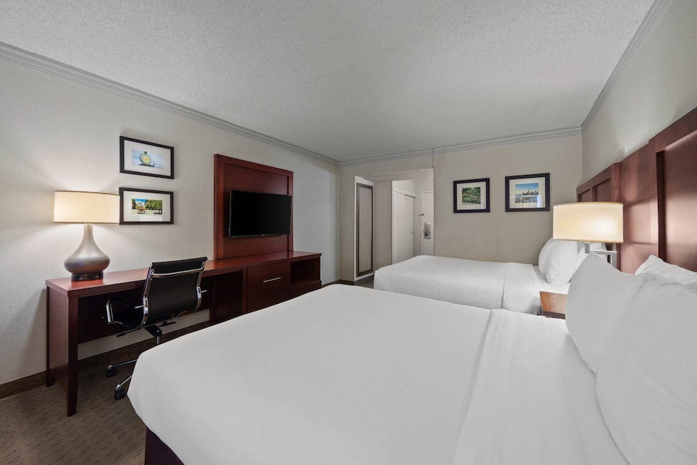 Comfort Inn by the Bay — Hotel rooms in San Francisco, California