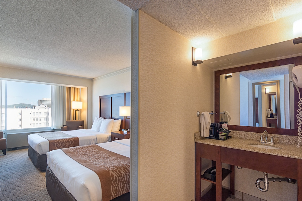Comfort Inn by the Bay — Hotel rooms in San Francisco, California