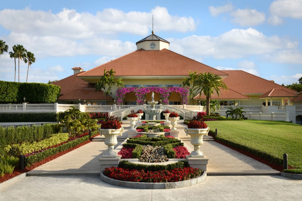Trump National Doral Miami — Hotel building in Miami, Florida