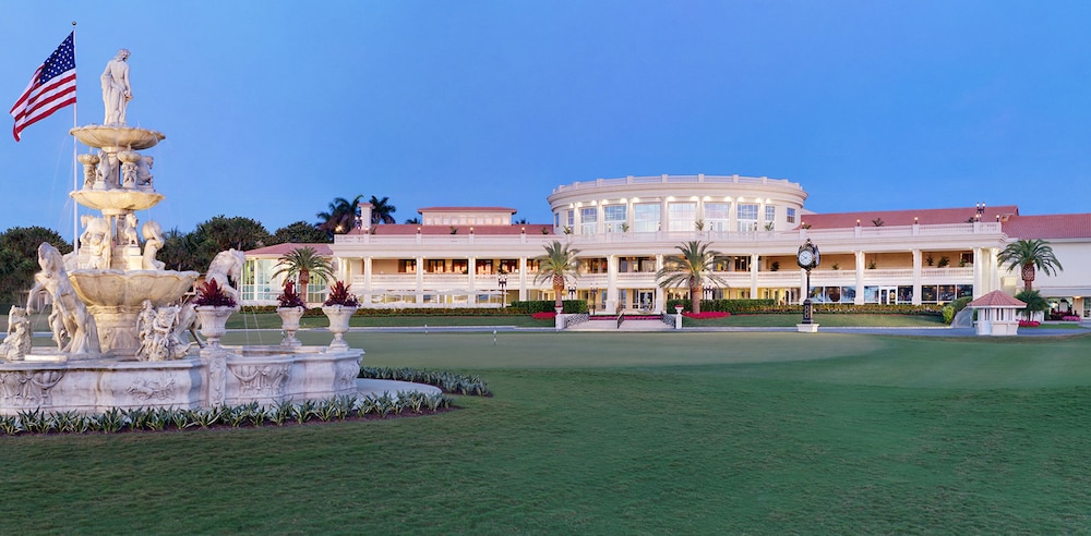 Trump National Doral Miami — Hotel building in Miami, Florida