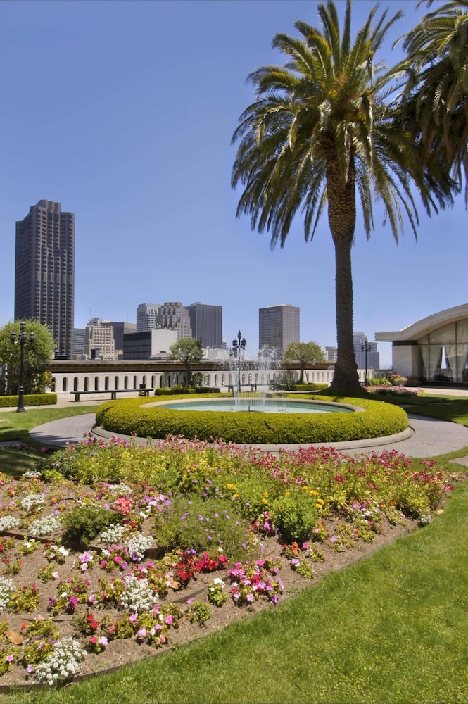Fairmont San Francisco — Attractions in the area in San Francisco, California