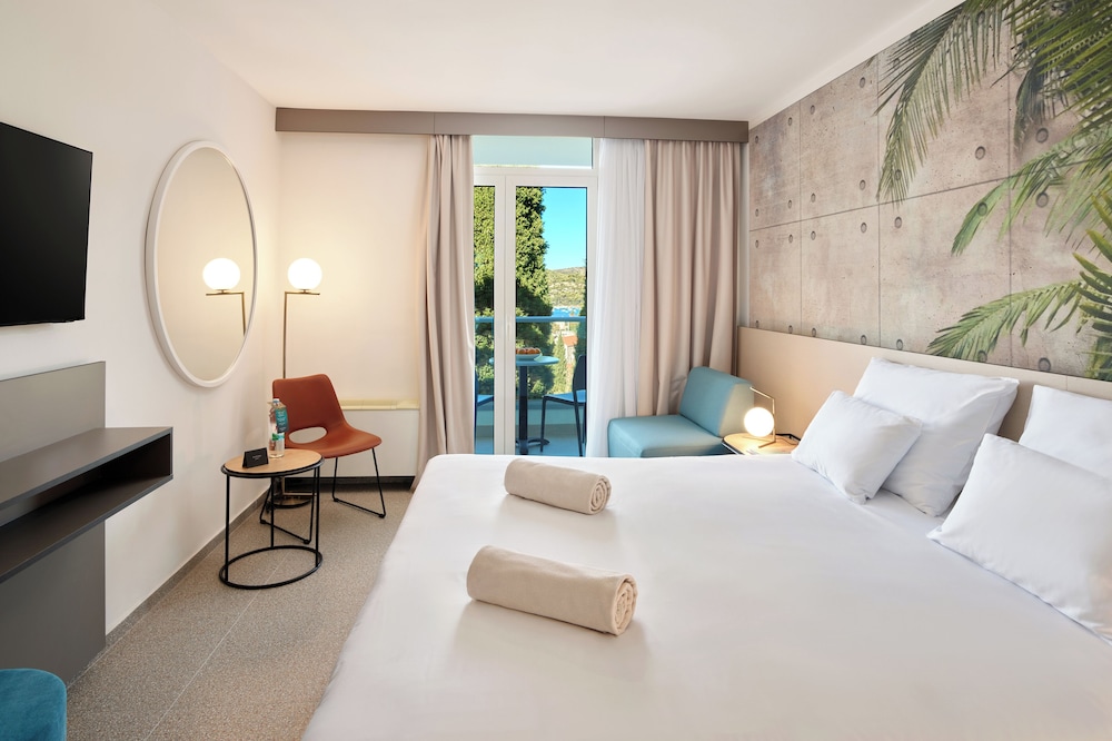 Maistra Select Astarea Hotel — Rooms in Mlini, Dubrovnik-Neretva