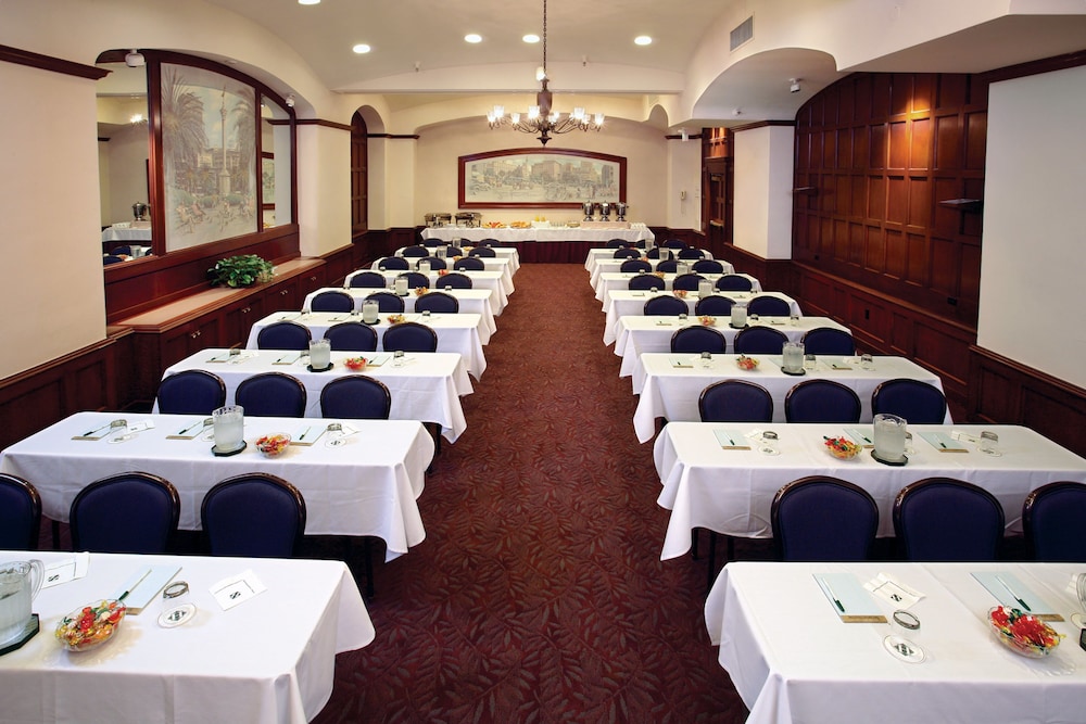 Handlery Union Square Hotel — Restaurant & bars in San Francisco, California